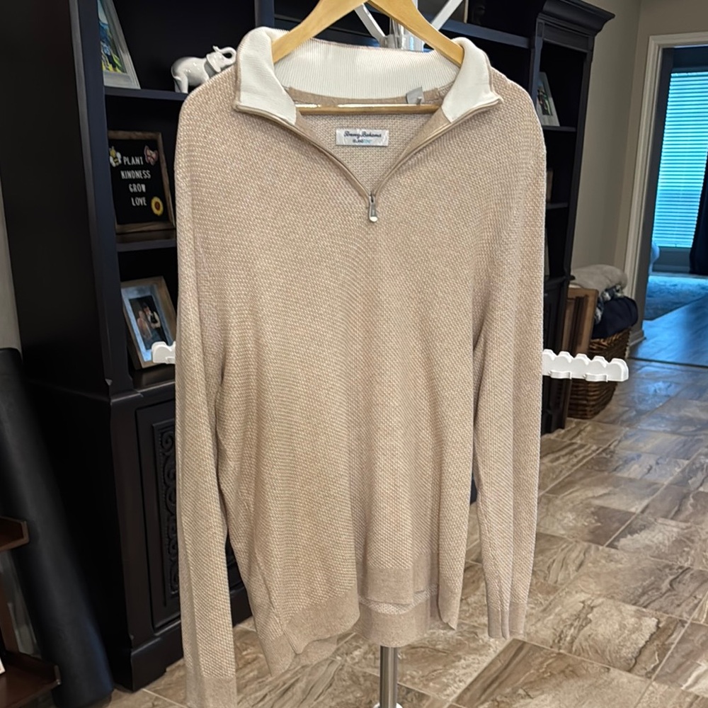Tommy Bahama Tan and White V-Neck Sweater